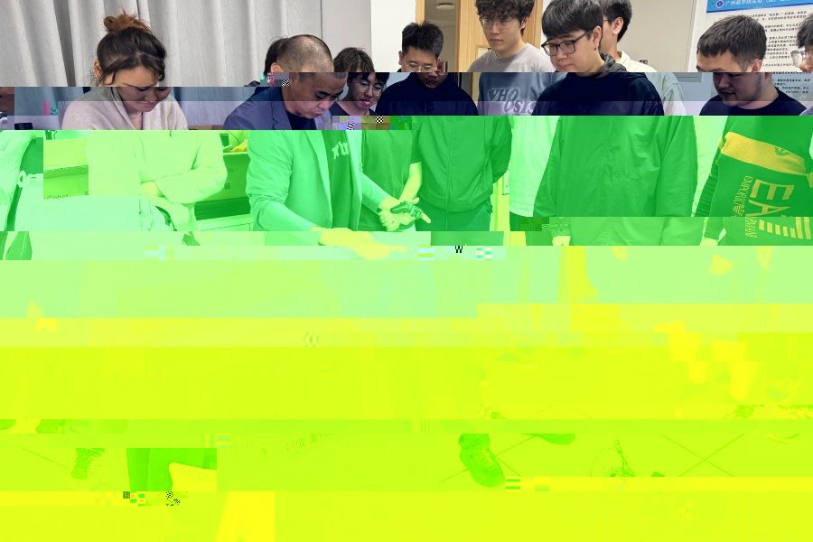 張景全老師指導學生實踐2.jpg